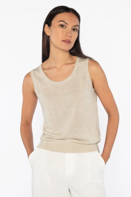 Kinross Cashmere Tank British Gentleman Style