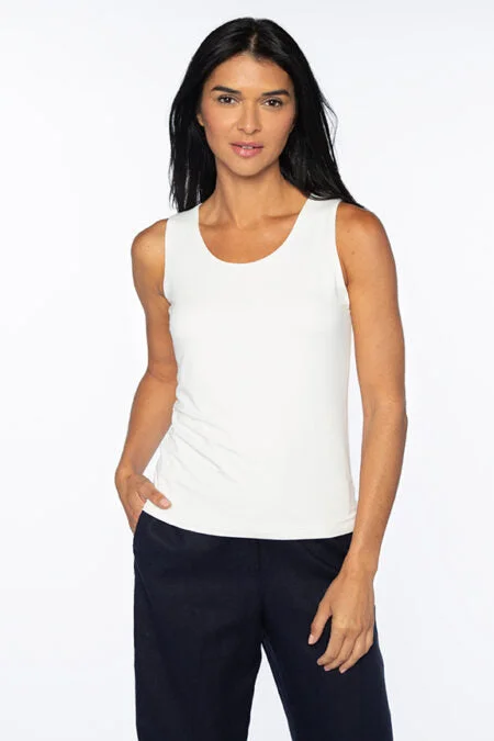 Kinross Cashmere Scoopneck Tank Monochromatic Office Style