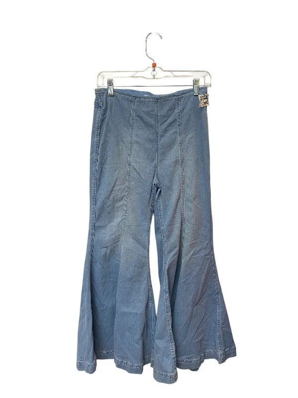 Jeans Flared By We The Free In Blue Denim, Size: 6 British Gentleman Style