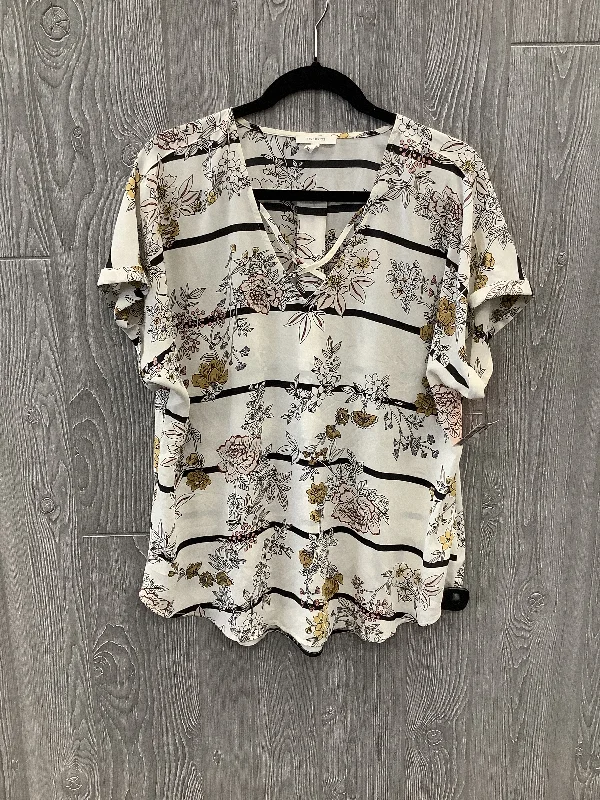 Top Short Sleeve By Maurices  Size: Xl Street