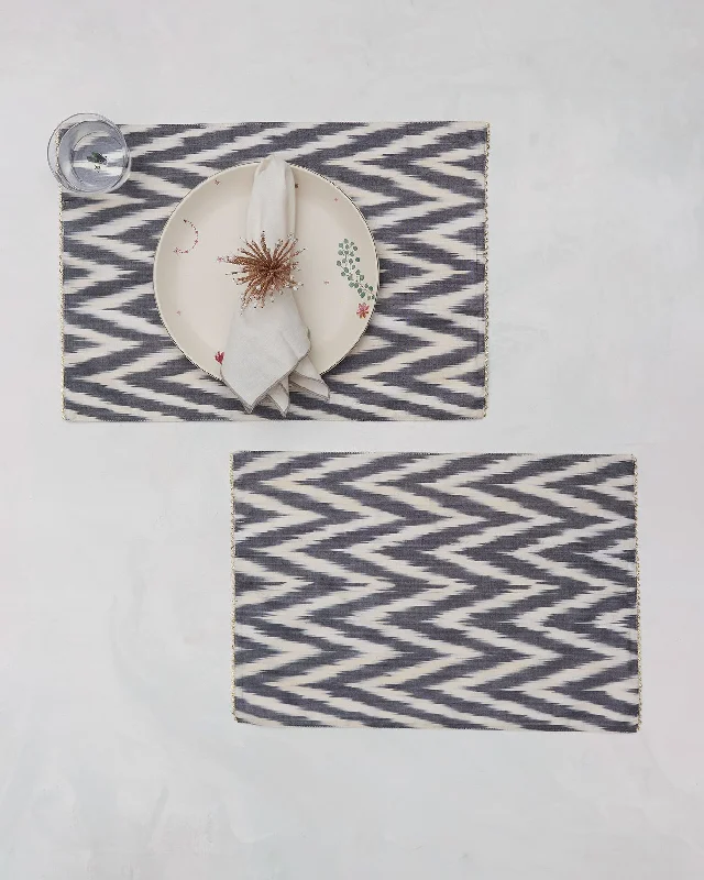 Mimpi Ikat Placemat (Set of 2) Casual Men's Loose