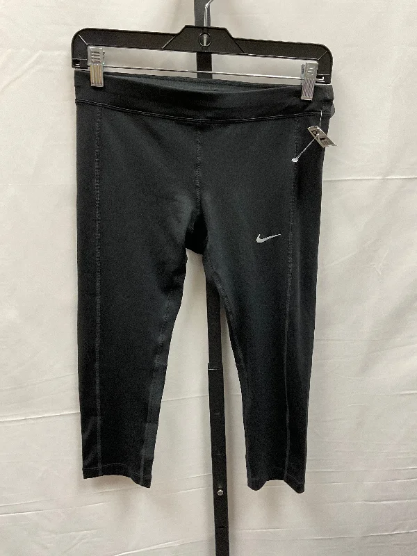 Black Athletic Leggings Capris Nike Apparel, Size S Laid